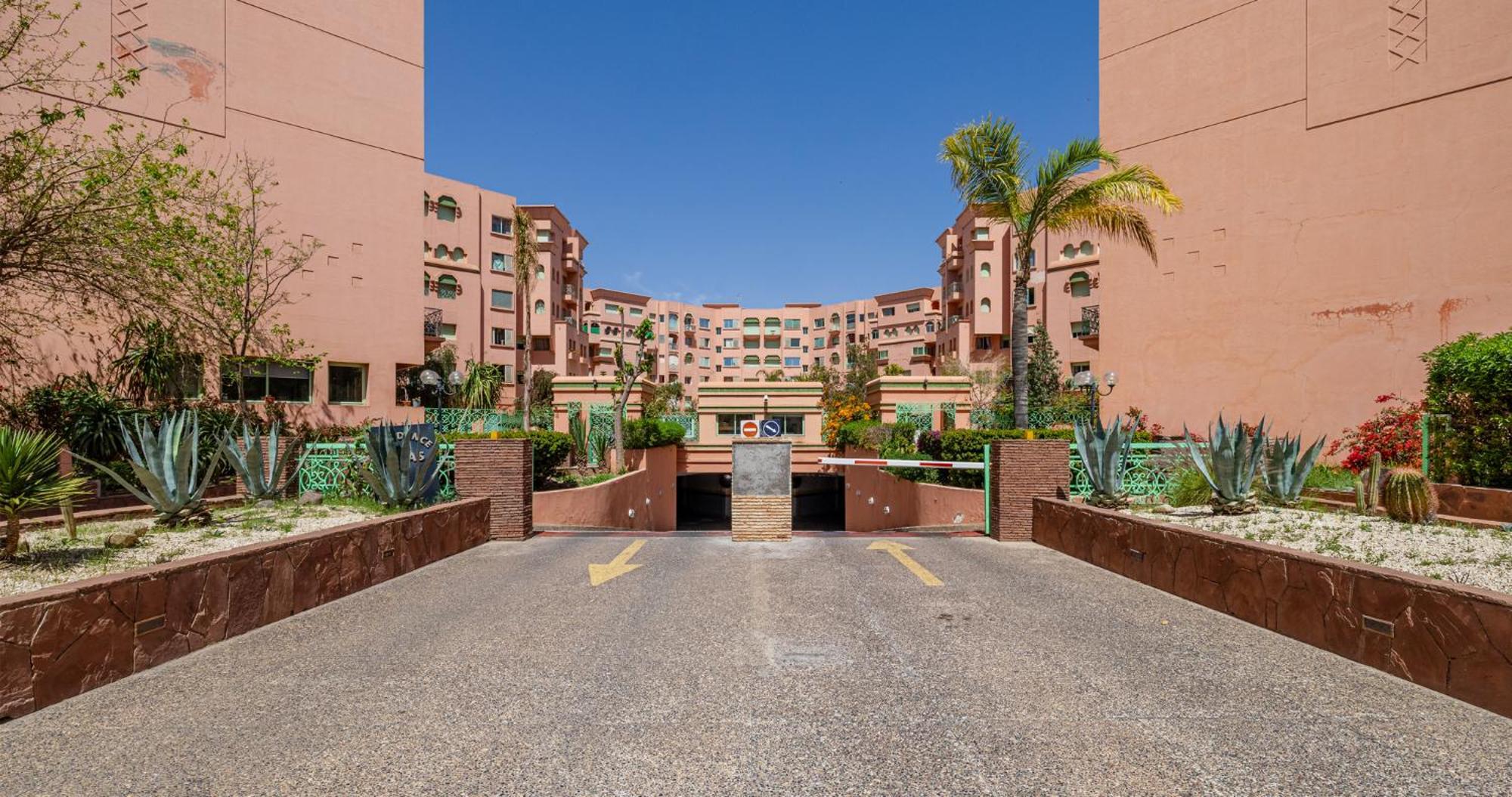 דירות מרקש Charming 2-Bed Oasis Pool View מראה חיצוני תמונה